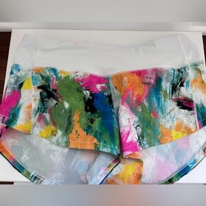 Lululemon Speed Ups 2.5” Inseam Low Rise Size 2 Multicolor